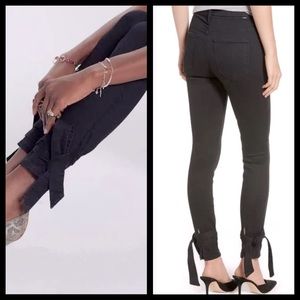 MOTHER ~ The LOOKER Tie Bow Ankle ~ NOT GUILTY BLACK Jeans ~ Sz 30